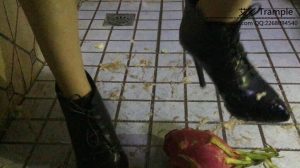 【木木桑】黑短靴和火龙果