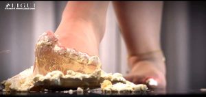 【Ligui丽柜视频HD】雪糕 雪糕踩蛋糕